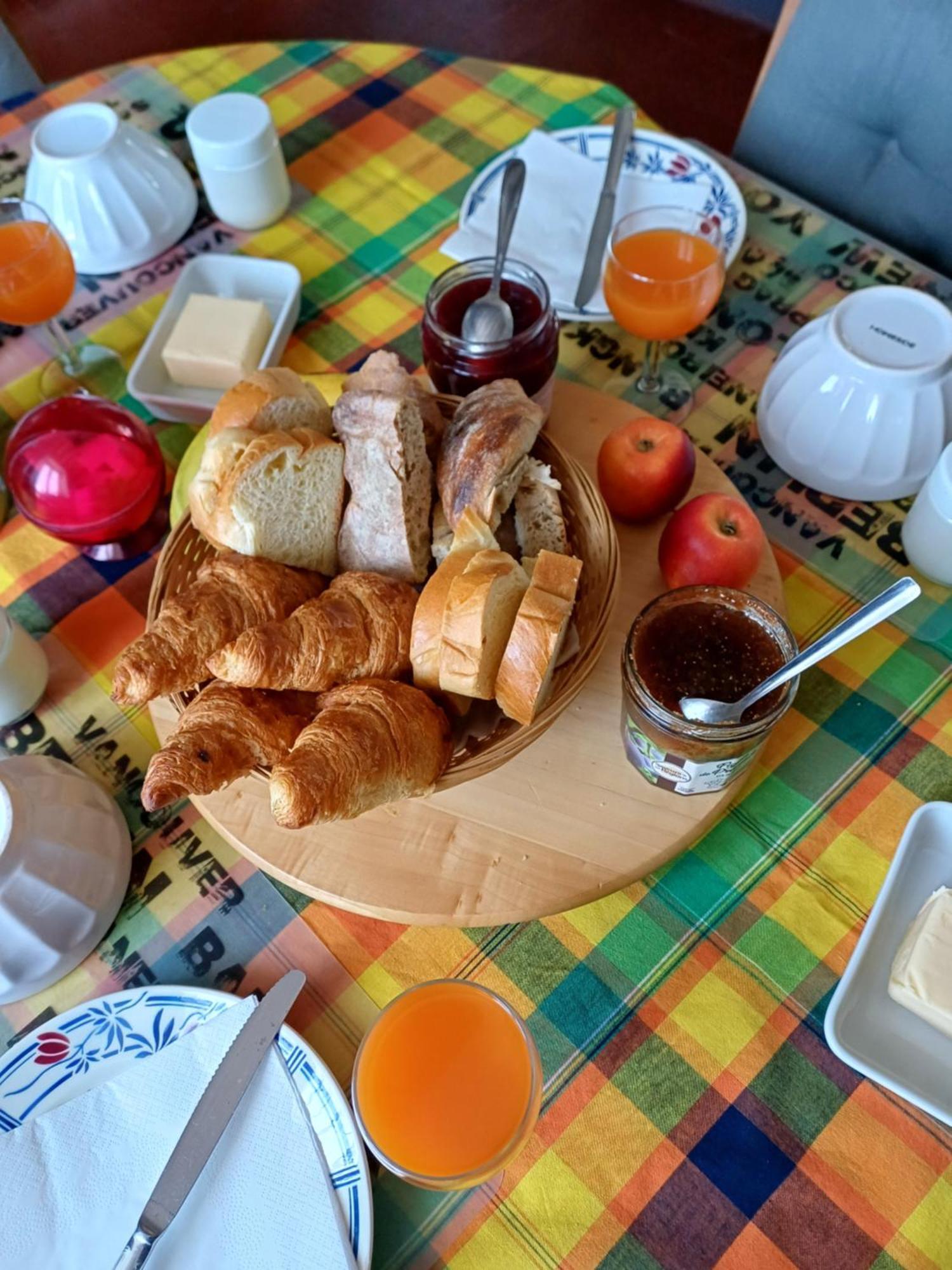 Aline Et Dim Panzió Mereville  Kültér fotó